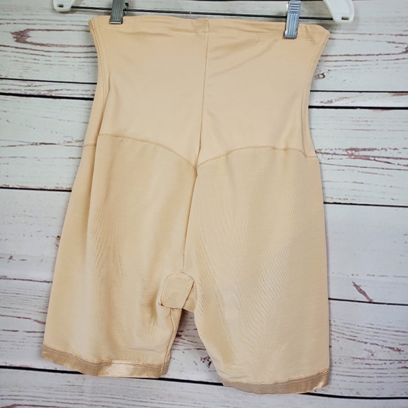 Maidenform® Shapewear High-Waist Thigh-Slimmer LG - Picture 6 of 11